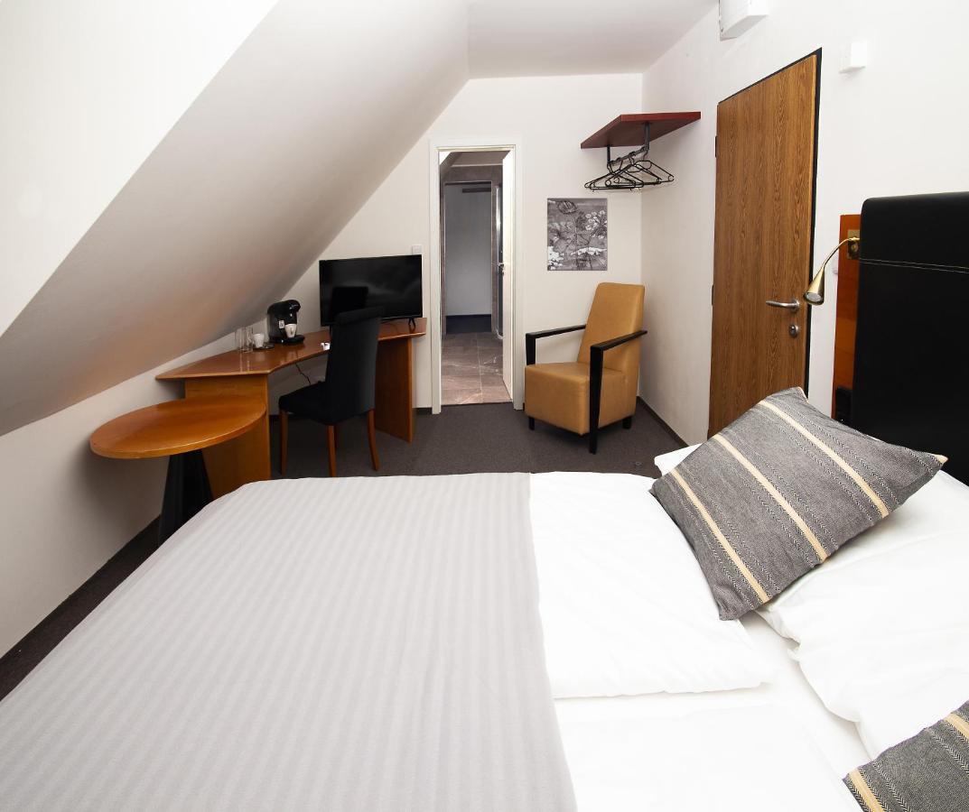 Hotel Petrovy Kameny Karlova Studánka Dış mekan fotoğraf