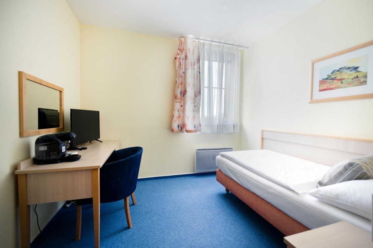Hotel Petrovy Kameny Karlova Studánka Dış mekan fotoğraf